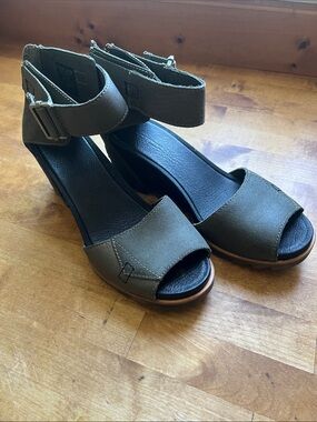 Sorel Olive Green Ankle-Strap Wedge Sandals
